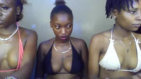 blackqueen2030 online show from April 26, 4:04 pm