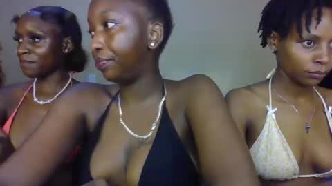 blackqueen2030 online show from April 27, 4:16 pm