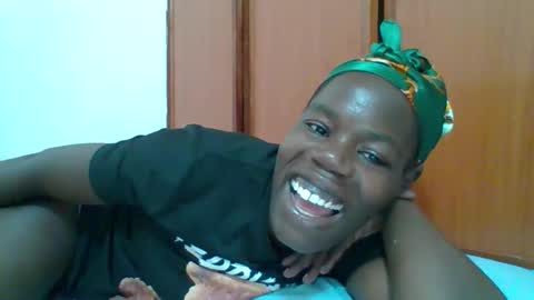 SARAH online show from November 8, 6:51 pm