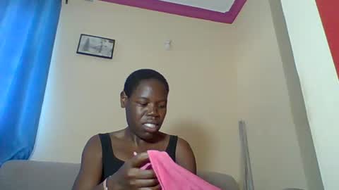 Snapshot of blacksexygal chatting on June 23, 9:07 am SARAH online show from June 23, 9:07 am