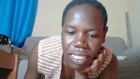 Snapshot of blacksexygal chatting on June 26, 8:57 pm SARAH online show from June 26, 8:57 pm