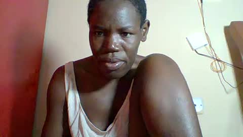 Snapshot of blacksexygal chatting on July 5, 7:43 pm SARAH online show from July 5, 7:43 pm