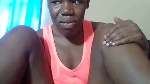 Snapshot of blacksexygal chatting on July 18, 12:09 pm SARAH online show from July 18, 12:09 pm