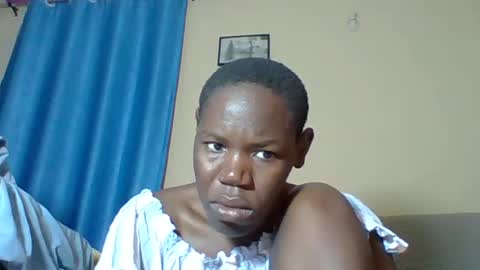Snapshot of blacksexygal chatting on August 2, 5:11 pm SARAH online show from August 2, 5:11 pm