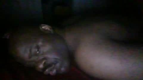 Snapshot of blackteddybear chatting on March 8, 4:49 am blackteddybear online show from March 8, 4:49 am