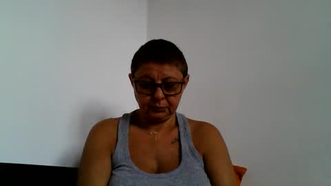 Snapshot of blackwidow05 chatting on September 18, 8:49 am Black Widow online show from September 18, 8:49 am