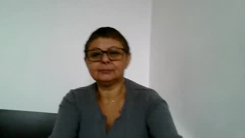 Snapshot of blackwidow05 chatting on October 3, 9:50 am Black Widow online show from October 3, 9:50 am