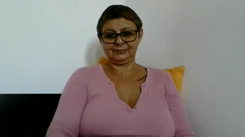 Snapshot of blackwidow05 chatting on October 21, 1:01 pm Black Widow online show from October 21, 1:01 pm