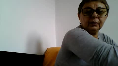 Snapshot of blackwidow05 chatting on October 23, 8:46 am Black Widow online show from October 23, 8:46 am