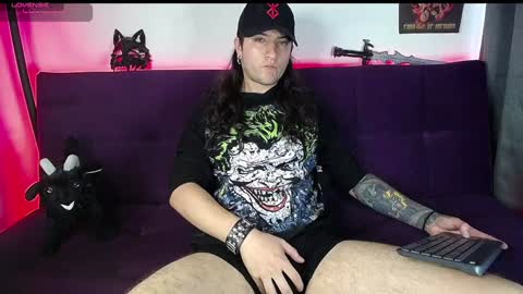Snapshot of blackwolf_6 chatting on January 8, 5:37 pm Dave online show from January 8, 5:37 pm