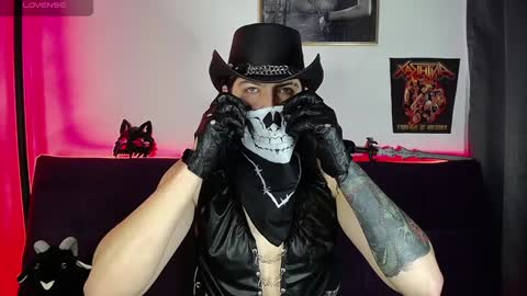 Snapshot of blackwolf_6 chatting on January 17, 7:38 pm Dave online show from January 17, 7:38 pm