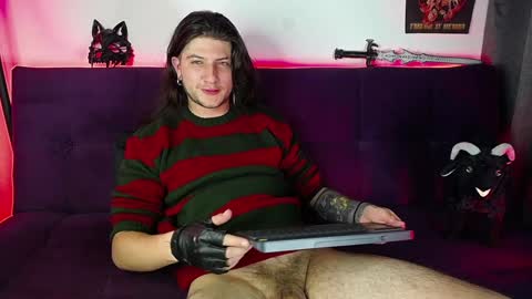 Snapshot of blackwolf_6 chatting on January 23, 5:56 am Dave online show from January 23, 5:56 am