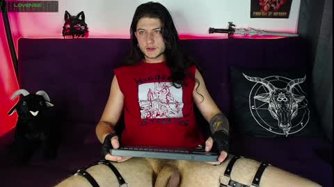 Snapshot of blackwolf_6 chatting on January 28, 10:45 pm Dave online show from January 28, 10:45 pm