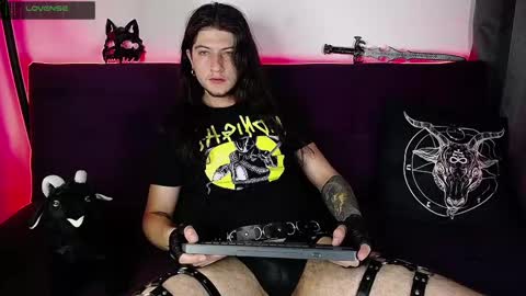 Snapshot of blackwolf_6 chatting on February 22, 7:14 pm Dave online show from February 22, 7:14 pm