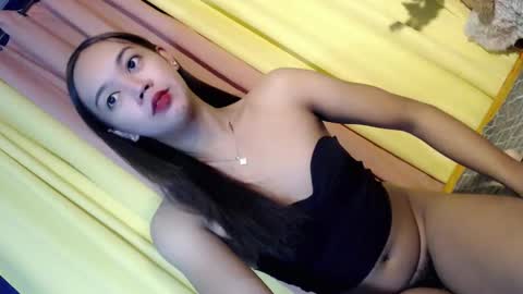 Snapshot of blacky_luna chatting on December 9, 9:39 am sweetyluna online show from December 9, 9:39 am