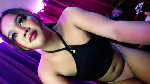 Snapshot of blacky_luna chatting on May 16, 8:18 pm sweetyluna online show from May 16, 8:18 pm