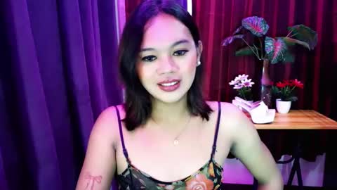 Snapshot of blacky_luna chatting on May 18, 7:20 pm sweetyluna online show from May 18, 7:20 pm