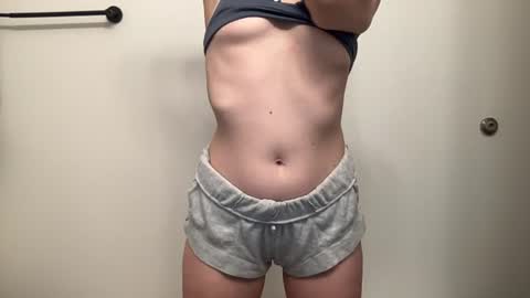 Snapshot of blairbabexxx chatting on August 1, 2:05 pm blairbaby online show from August 1, 2:05 pm