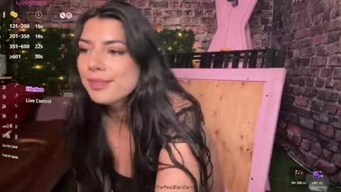 Snapshot of blairdarlingx chatting on June 7, 3:32 am Blair Darling online show from June 7, 3:32 am