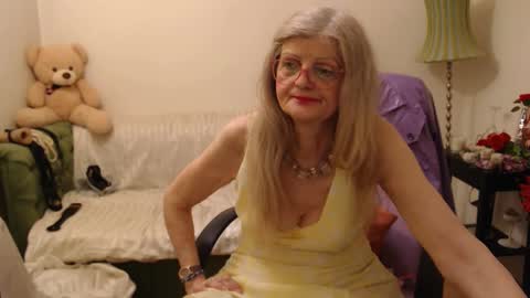 Snapshot of blairfort chatting on February 27, 2:10 pm blairfort online show from February 27, 2:10 pm