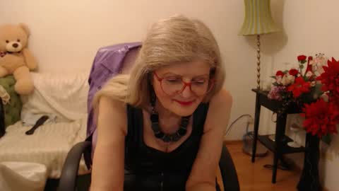 Snapshot of blairfort chatting on March 8, 5:22 pm blairfort online show from March 8, 5:22 pm