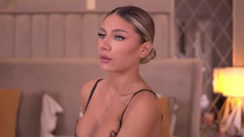 BlairSanders online show from October 27, 7:18 pm