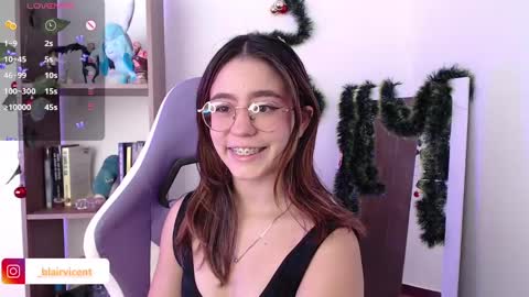   online show from December 7, 1:18 pm