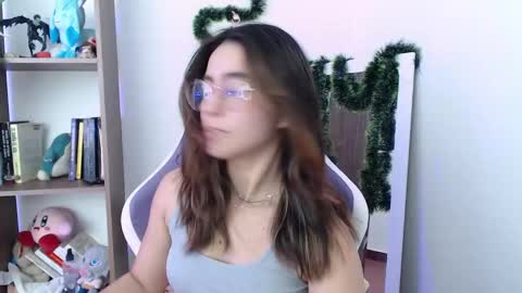   online show from December 20, 3:10 pm