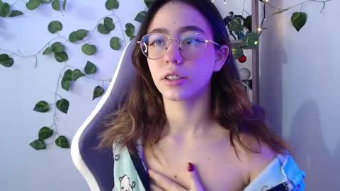   online show from February 11, 12:27 pm