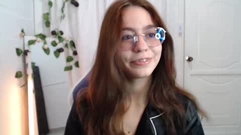   online show from November 4, 1:10 pm