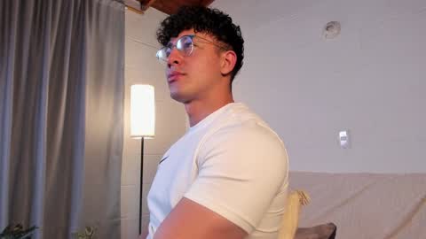 Blake Levi  Independent Model online show from December 31, 11:17 pm