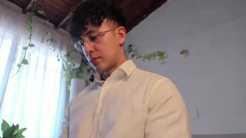 Blake Levi  Independent Model online show from April 27, 4:49 pm