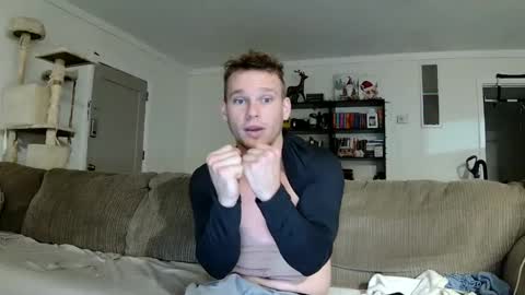 Snapshot of blakeandskylar chatting on December 4, 11:13 pm BlakeAndSkylar online show from December 4, 11:13 pm