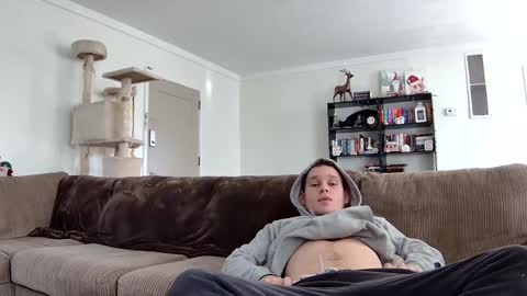 Snapshot of blakeandskylar chatting on December 13, 8:04 pm BlakeAndSkylar online show from December 13, 8:04 pm