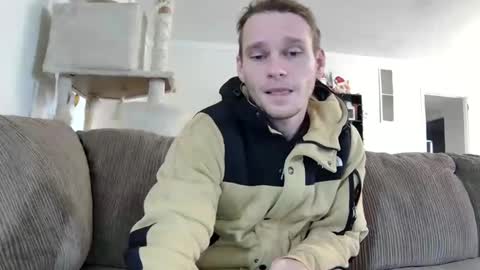 Snapshot of blakeandskylar chatting on December 23, 3:23 pm BlakeAndSkylar online show from December 23, 3:23 pm