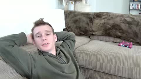 Snapshot of blakeandskylar chatting on December 28, 5:25 pm BlakeAndSkylar online show from December 28, 5:25 pm