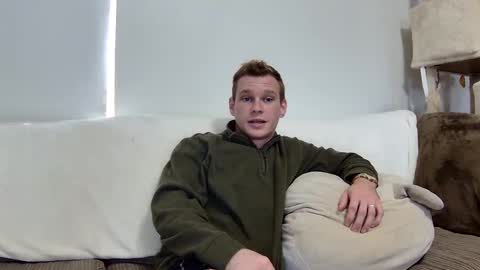 Snapshot of blakeandskylar chatting on December 29, 8:15 pm BlakeAndSkylar online show from December 29, 8:15 pm