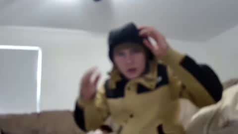 Snapshot of blakeandskylar chatting on January 13, 7:53 pm BlakeAndSkylar online show from January 13, 7:53 pm