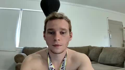 Snapshot of blakeandskylar chatting on January 26, 9:51 pm BlakeAndSkylar online show from January 26, 9:51 pm