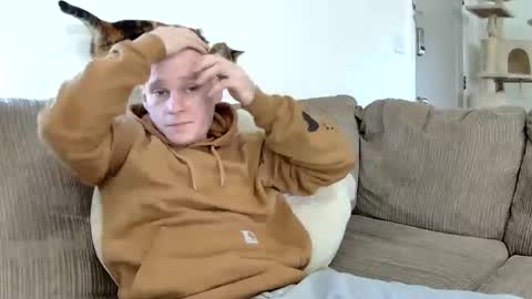 Snapshot of blakeandskylar chatting on February 1, 4:44 pm BlakeAndSkylar online show from February 1, 4:44 pm