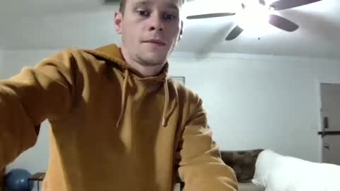 Snapshot of blakeandskylar chatting on February 26, 11:37 pm BlakeAndSkylar online show from February 26, 11:37 pm