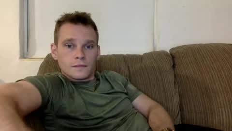 Snapshot of blakeandskylar chatting on September 19, 12:45 am BlakeAndSkylar online show from September 19, 12:45 am