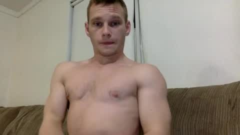 Snapshot of blakeandskylar chatting on November 24, 9:31 am BlakeAndSkylar online show from November 24, 9:31 am