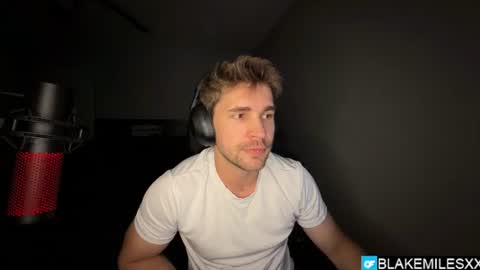 Snapshot of blakemiles2 chatting on July 8, 1:54 am Blake Miles online show from July 8, 1:54 am