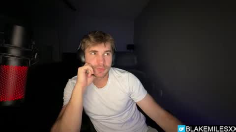 Snapshot of blakemiles2 chatting on July 20, 2:48 am Blake Miles online show from July 20, 2:48 am