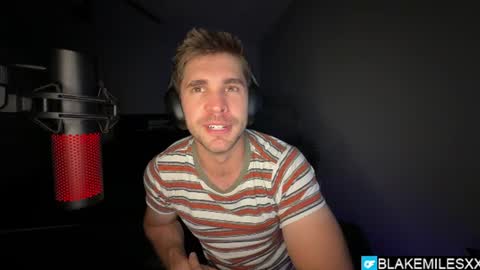 Snapshot of blakemiles2 chatting on August 6, 2:46 am Blake Miles online show from August 6, 2:46 am