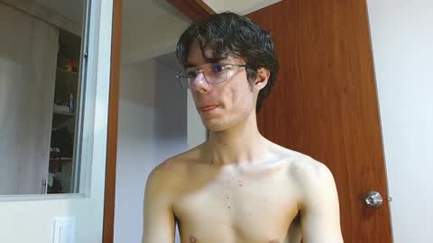 Snapshot of blakeshatter chatting on December 23, 8:03 pm blakeshatter online show from December 23, 8:03 pm