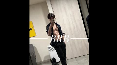 Snapshot of blakeshatter chatting on December 28, 9:30 pm blakeshatter online show from December 28, 9:30 pm