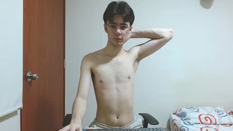 Snapshot of blakeshatter chatting on January 14, 5:56 pm blakeshatter online show from January 14, 5:56 pm