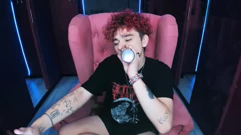 Snapshot of blalz_vok chatting on November 3, 3:46 pm Blaiz online show from November 3, 3:46 pm